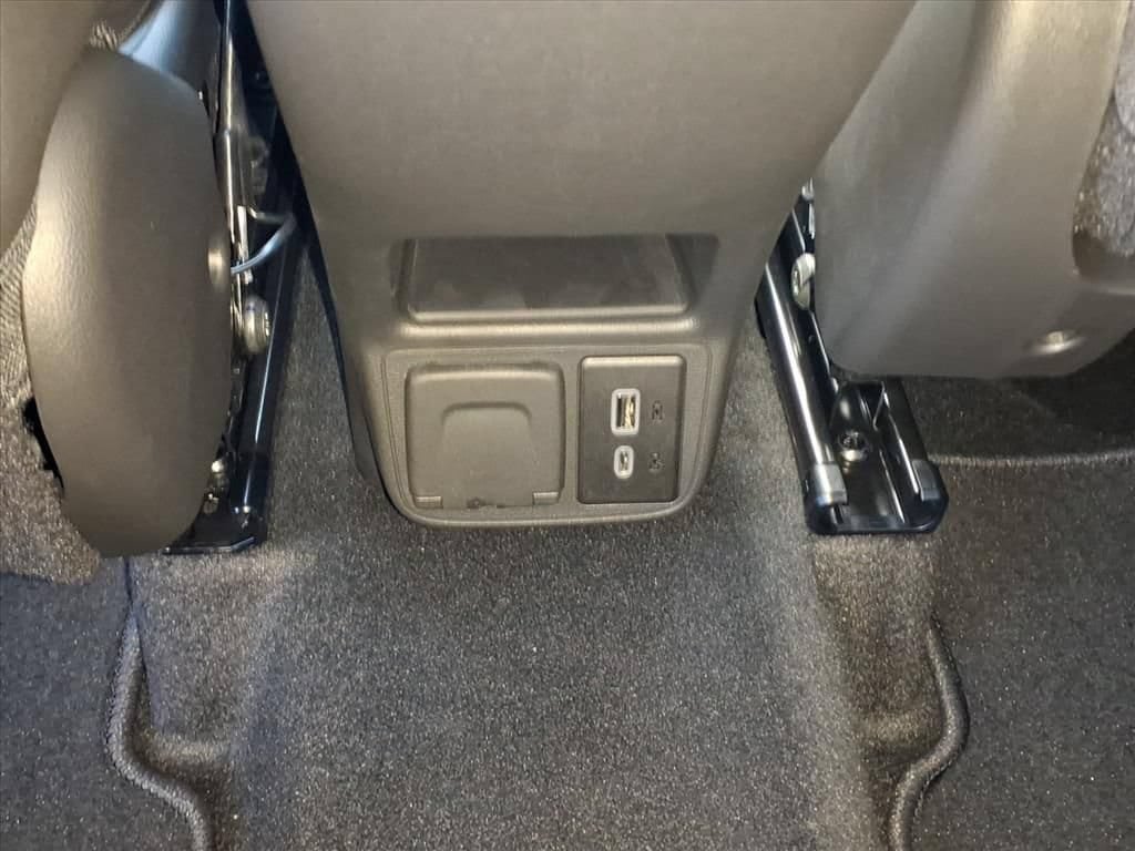 New 2026 Chevrolet TrailBlazer RS w/ Convenience Package AWD/4WD image 19