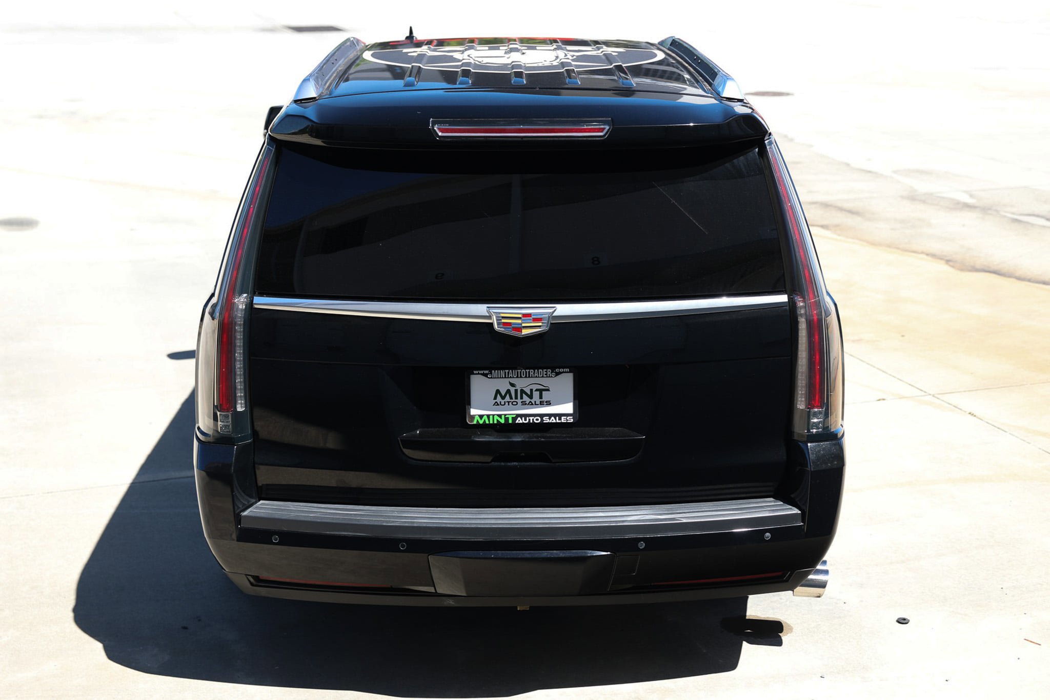 Used 2016 Cadillac Escalade Platinum AWD/4WD image 13