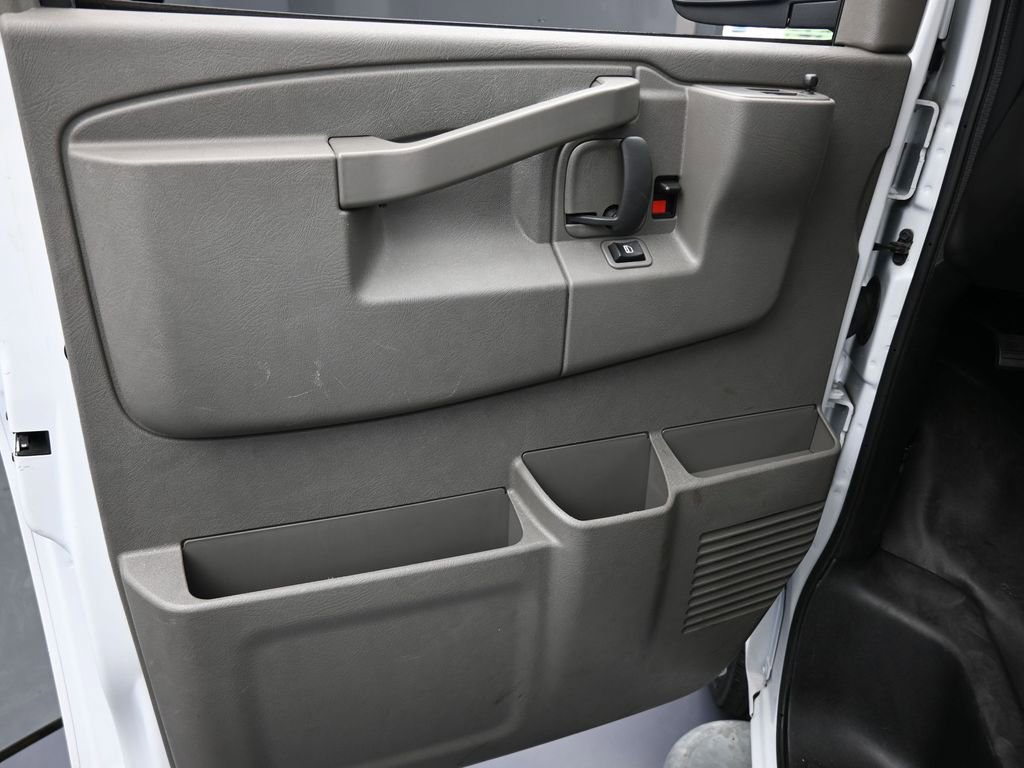 Used 2024 Chevrolet Express 2500 w/ Driver Convenience Package image 12