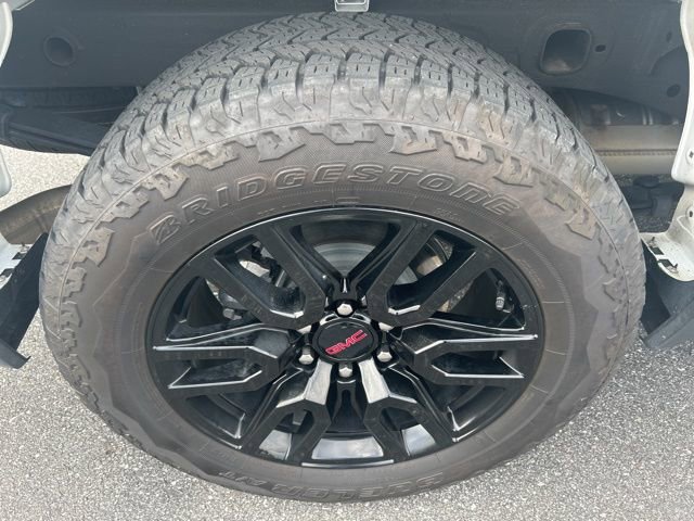 Used 2024 GMC Sierra 1500 Elevation image 11