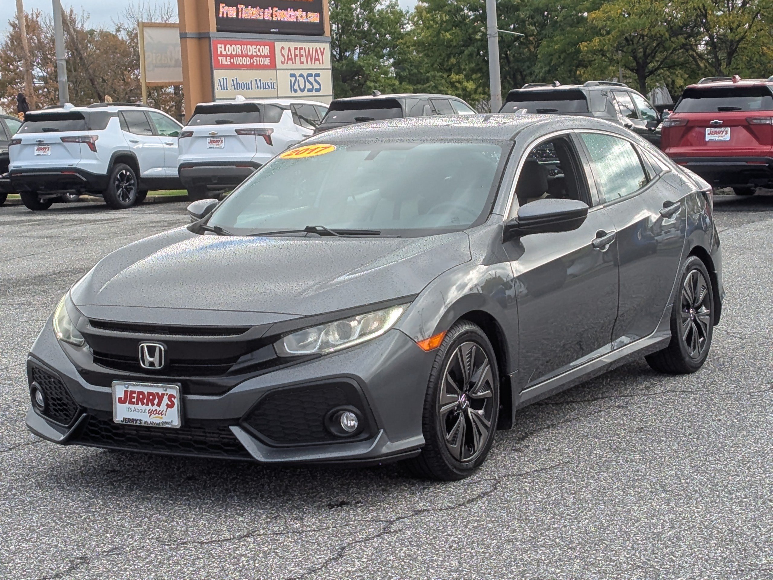 Used 2017 Honda Civic EX image 4