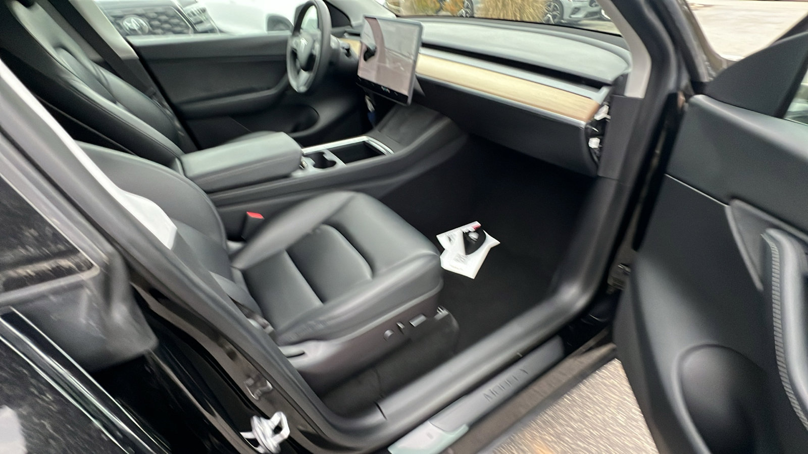 Used 2021 Tesla Model Y Long Range image 19