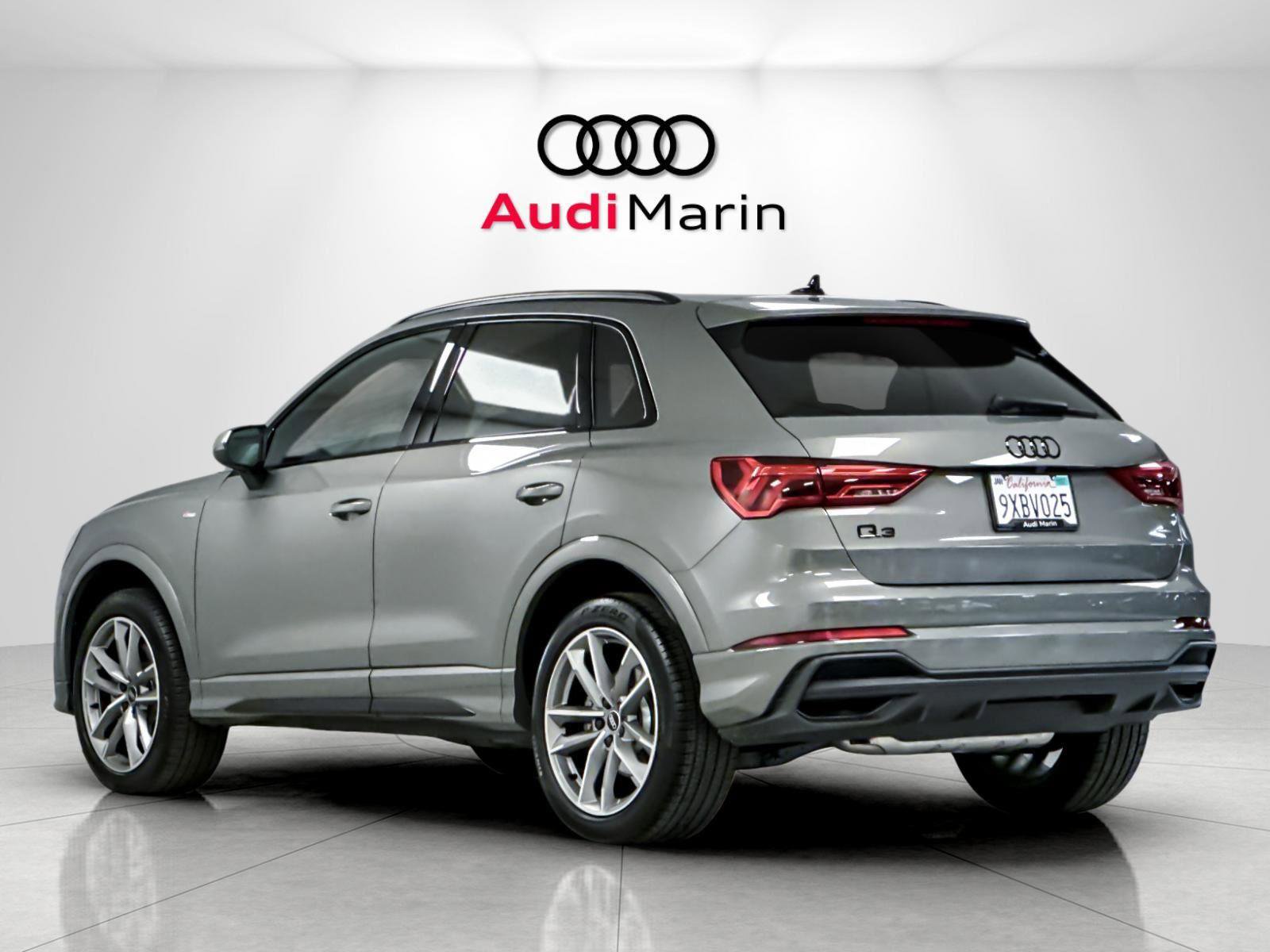 Certified 2025 Audi Q3 2.0T Premium w/ Convenience Package AWD/4WD image 3