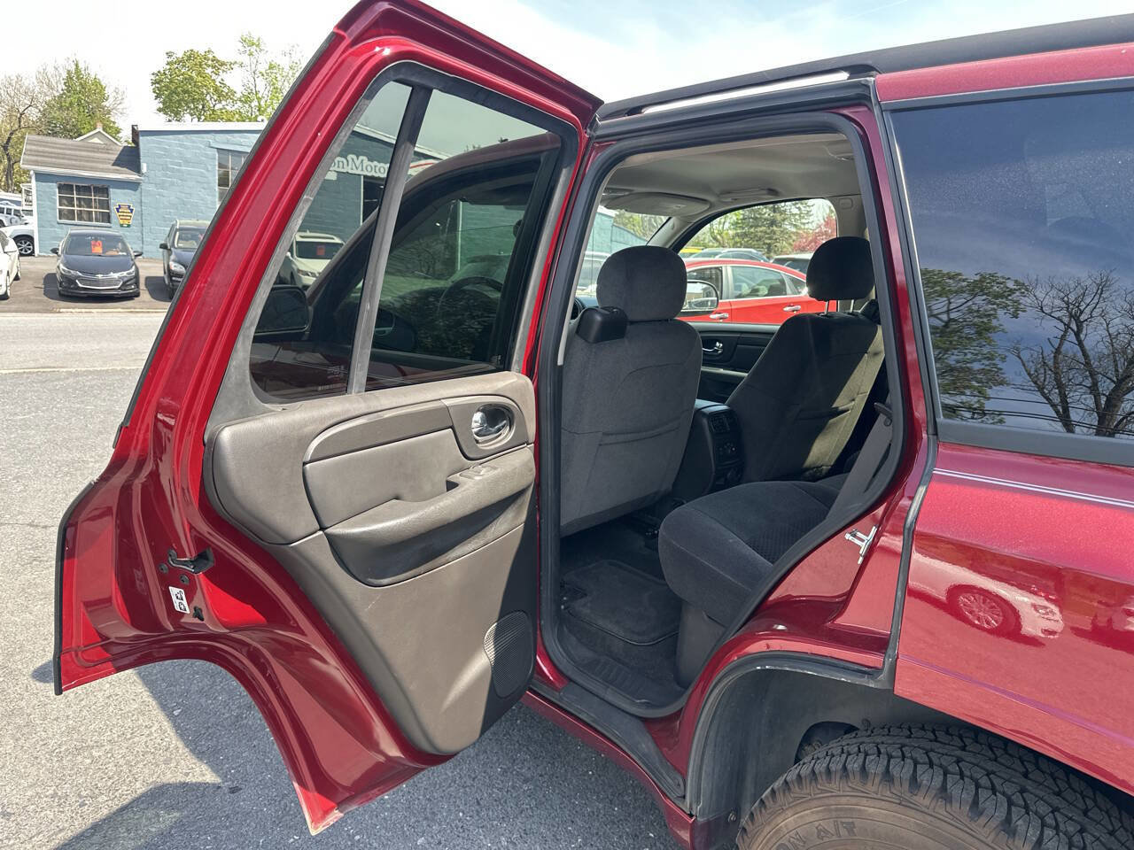 Used 2007 GMC Envoy SLE RWD image 18