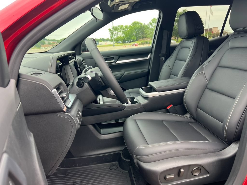 New 2027 GMC Terrain Elevation w/ LPO, Floor Liner Package AWD/4WD image 3