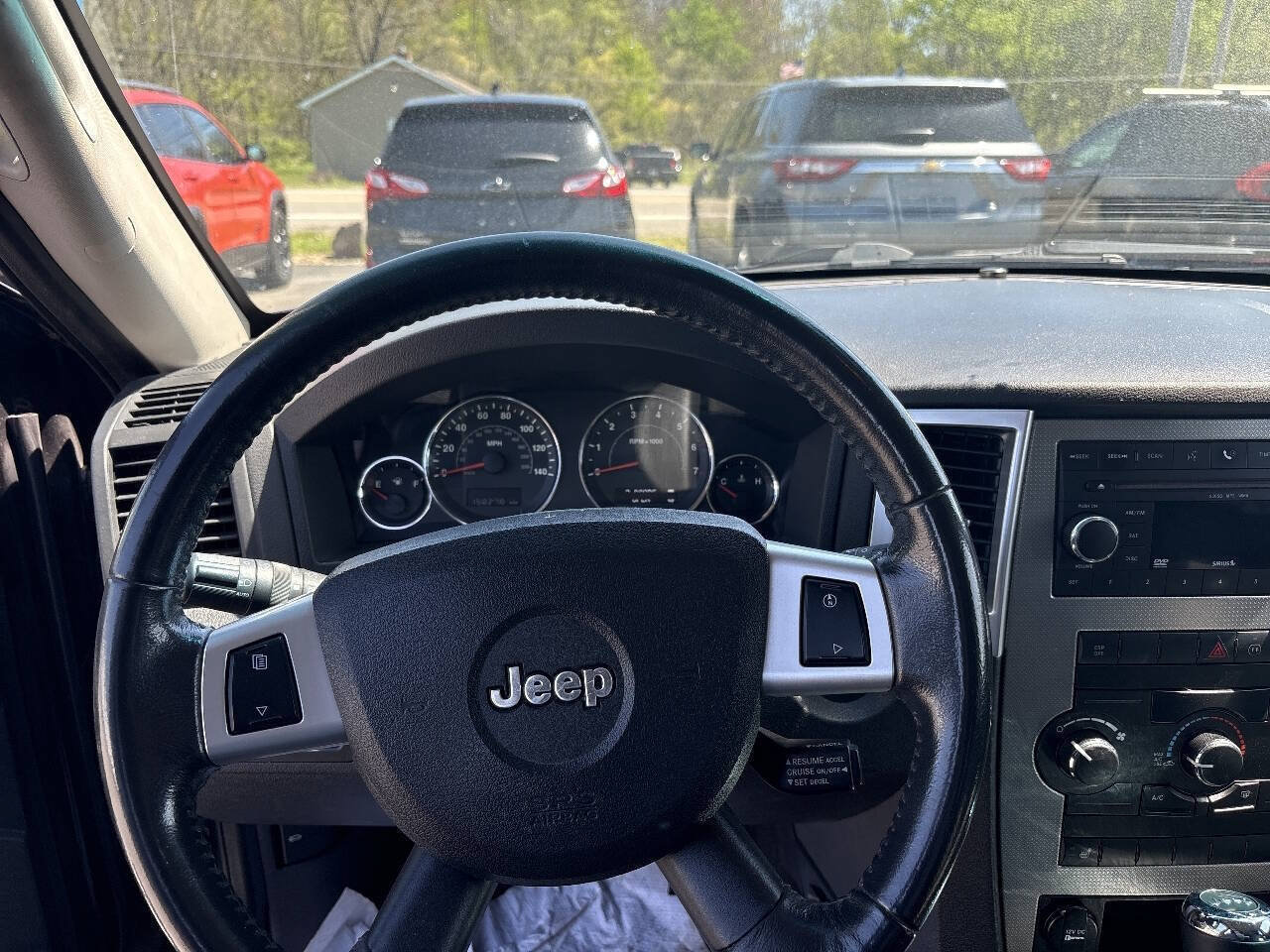 Used 2009 Jeep Grand Cherokee Laredo AWD/4WD image 15