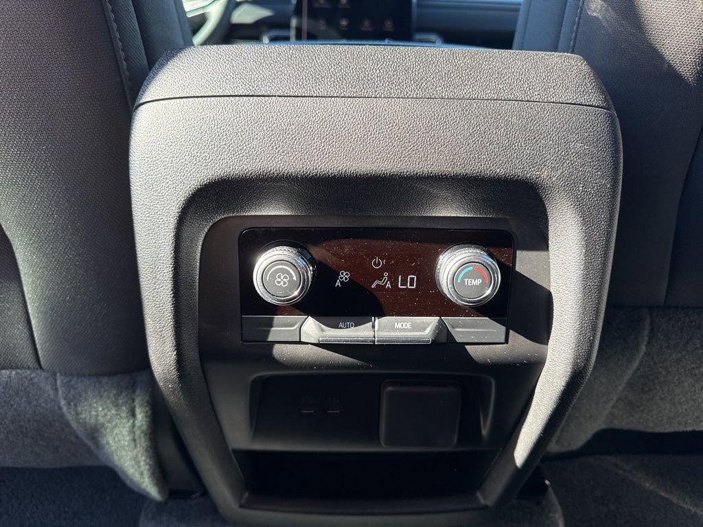 Used 2025 GMC Acadia Elevation FWD image 12