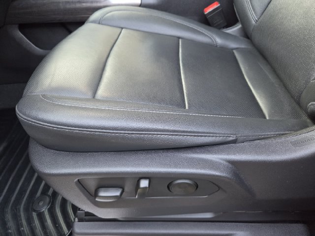 Used 2024 Chevrolet Silverado 1500 LTZ w/ Technology Package AWD/4WD image 21