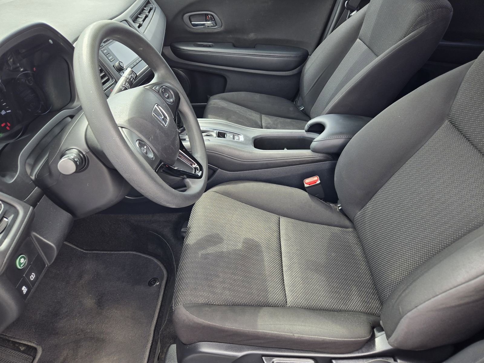 Used 2018 Honda HR-V LX image 12