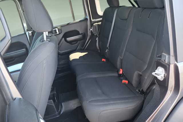 Used 2020 Jeep Wrangler Unlimited Sport S AWD/4WD image 35