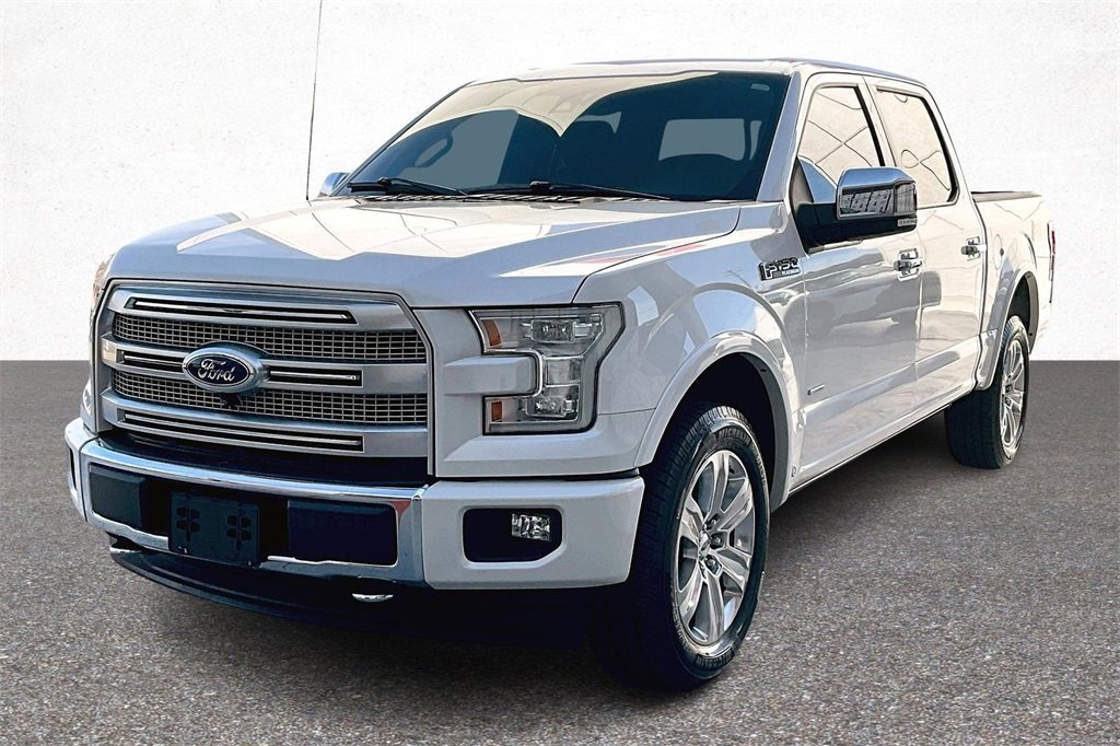 Used 2017 Ford F150 Platinum w/ Equipment Group 701A Luxury image 4