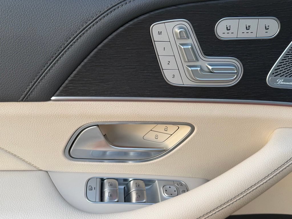 Used 2020 Mercedes-Benz GLS 450 4MATIC image 18