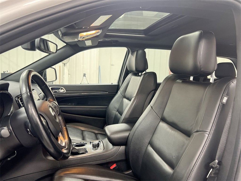 Used 2022 Jeep Grand Cherokee Limited w/ Tech Group image 20