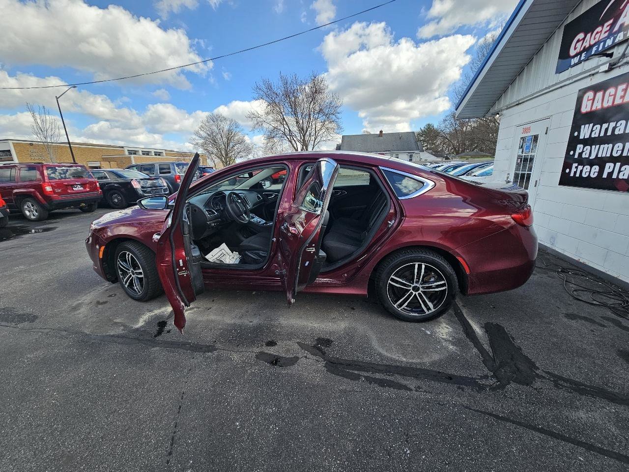 Used 2016 Chrysler 200 LX image 20