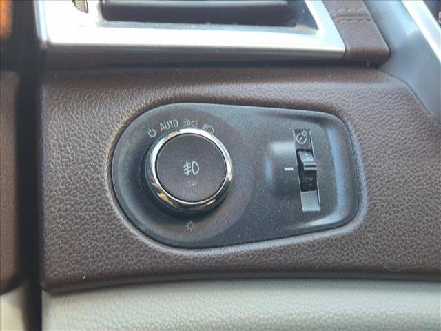 Used 2016 Cadillac SRX Luxury w/ Driver Awareness Package FWD image 8
