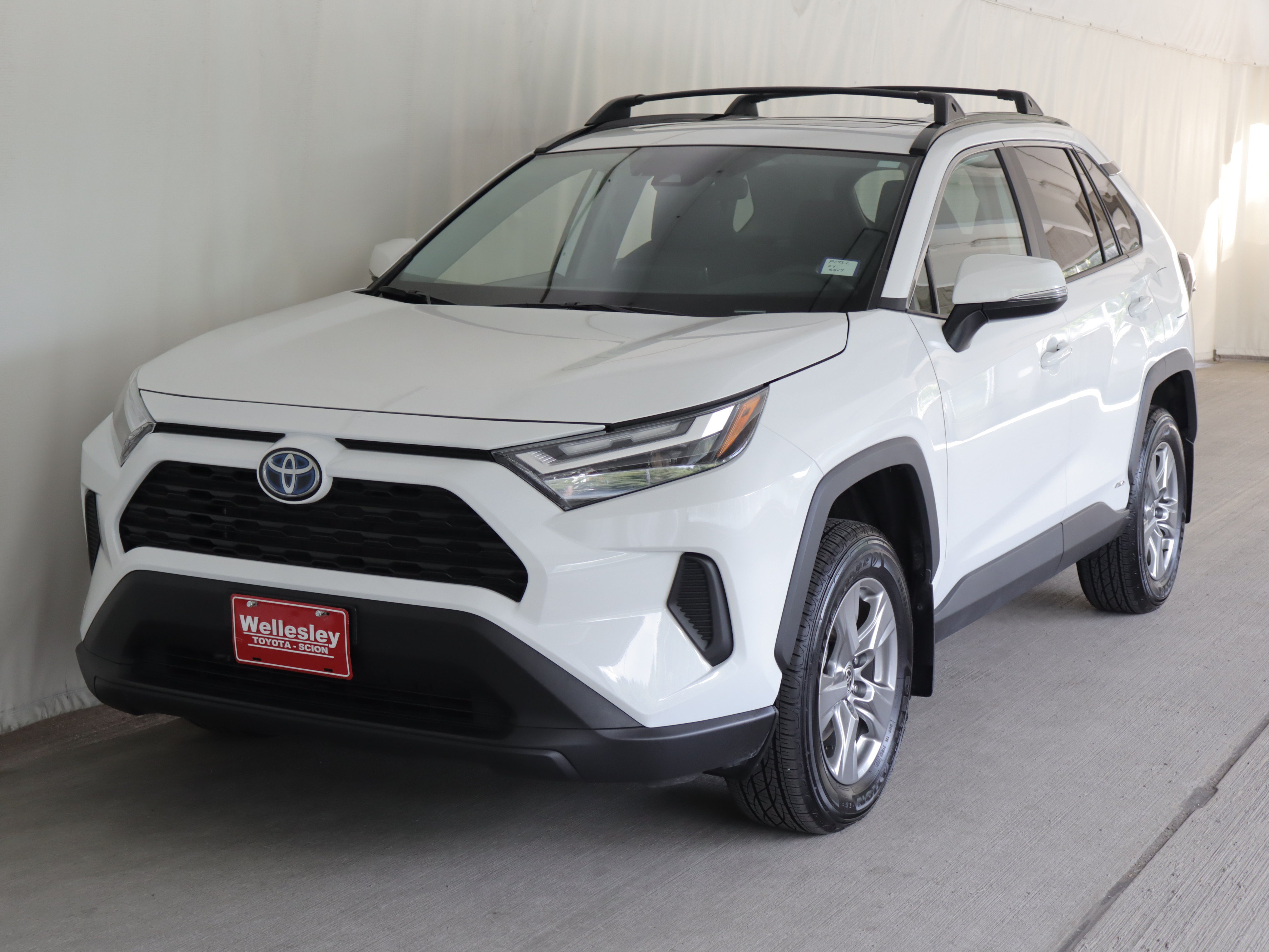 Used 2024 Toyota RAV4 XLE w/ Convenience Package AWD/4WD image 24