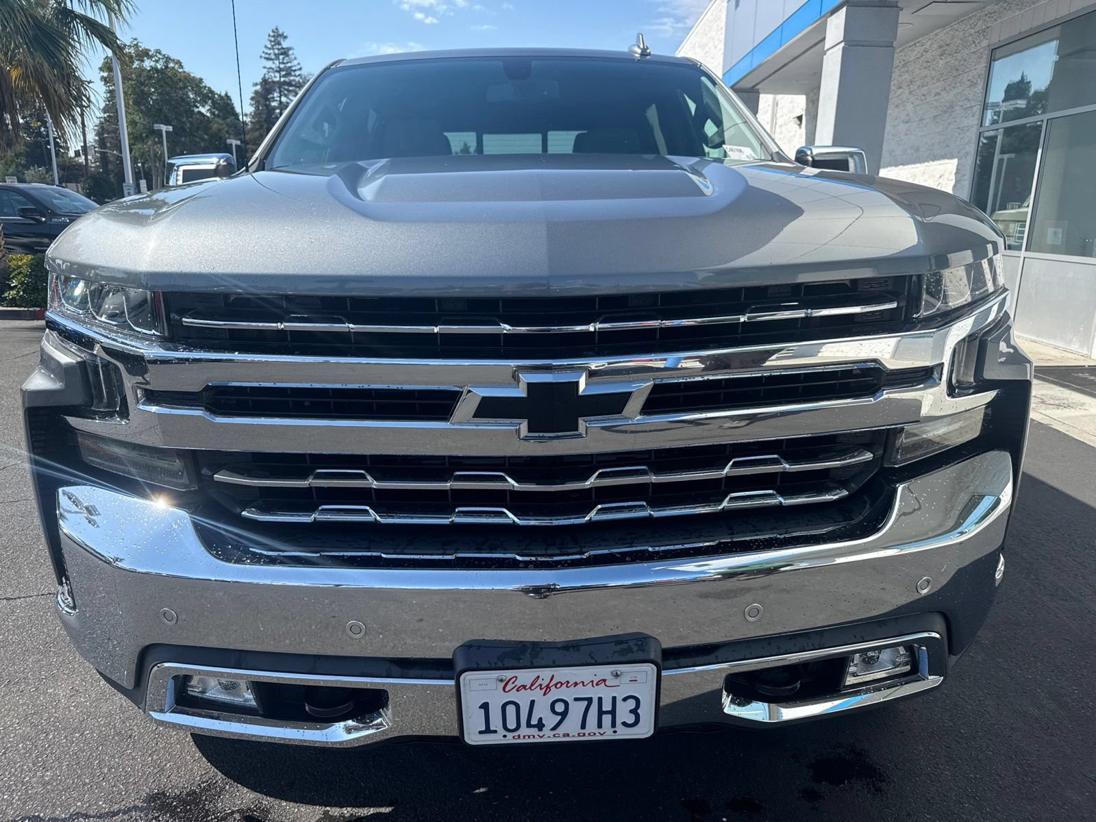 Used 2021 Chevrolet Silverado 1500 LTZ AWD/4WD image 3
