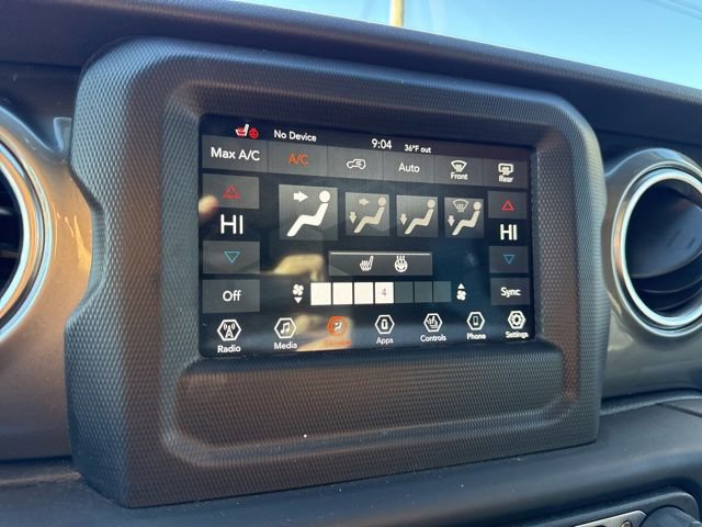 Used 2019 Jeep Wrangler Unlimited Sahara w/ LED Lighting Group image 22