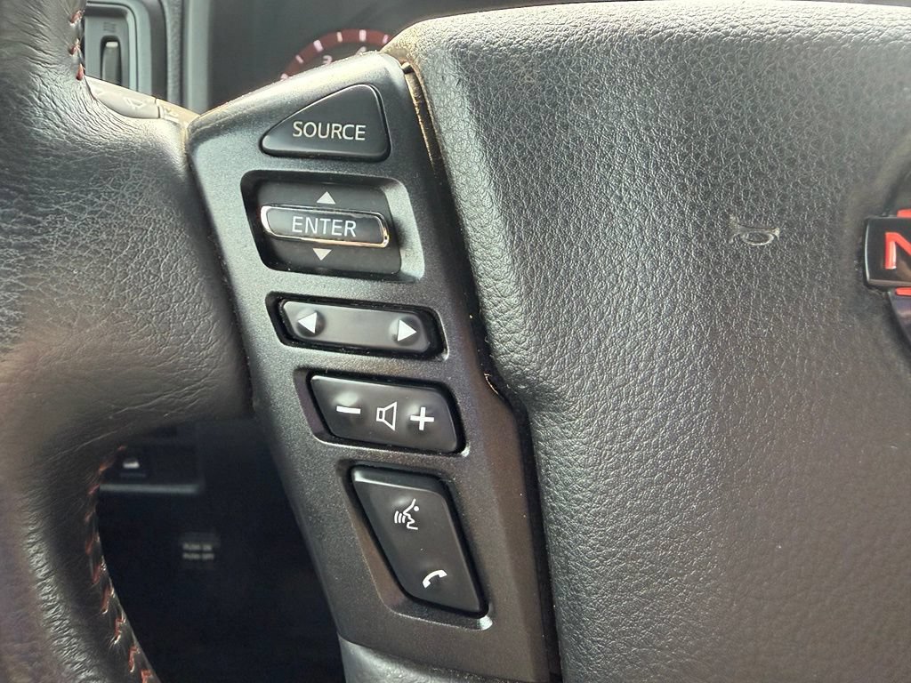 Used 2023 Nissan Titan PRO-4X w/ Pro-4x Convenience Package AWD/4WD image 28