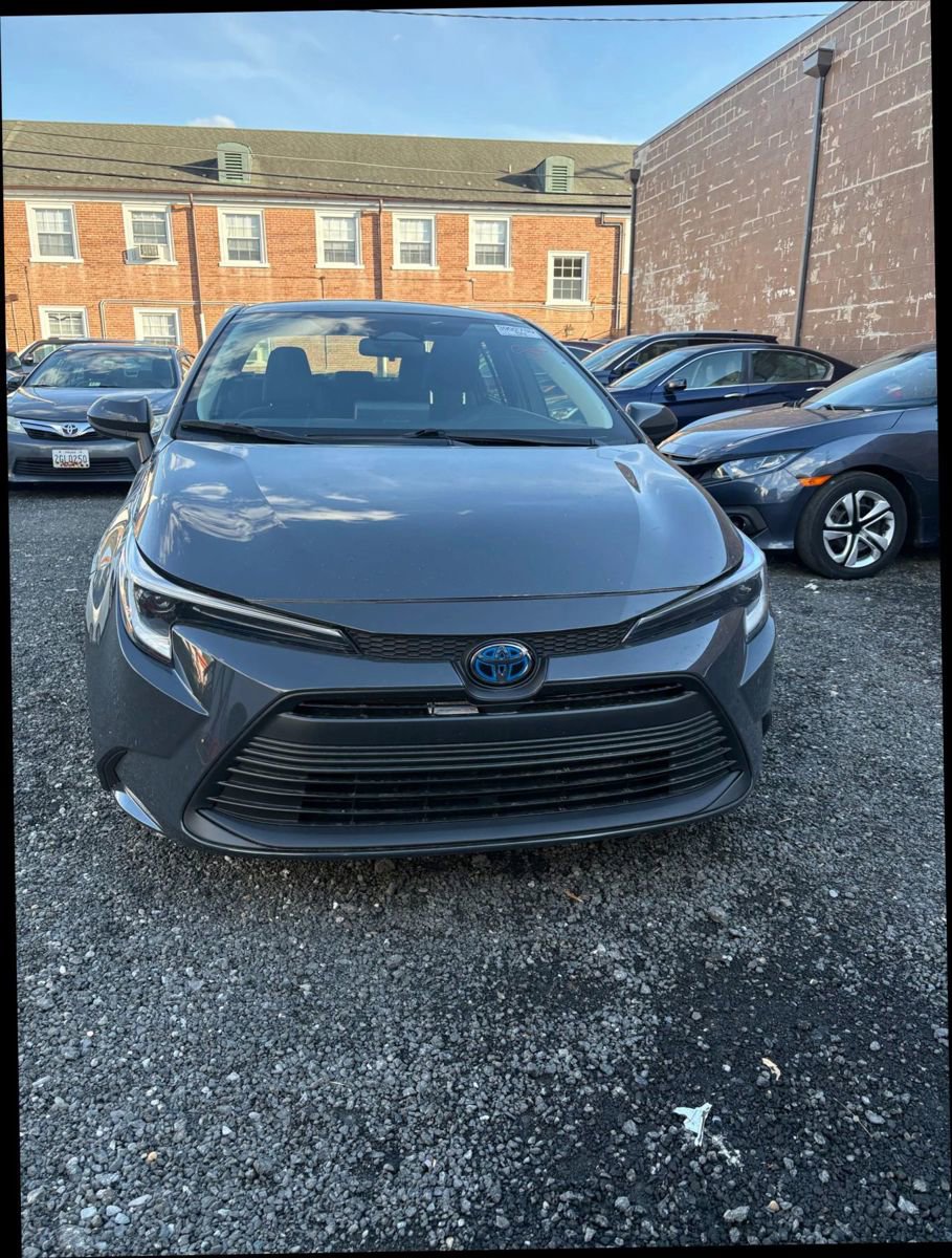 Used 2023 Toyota Corolla LE FWD image 16