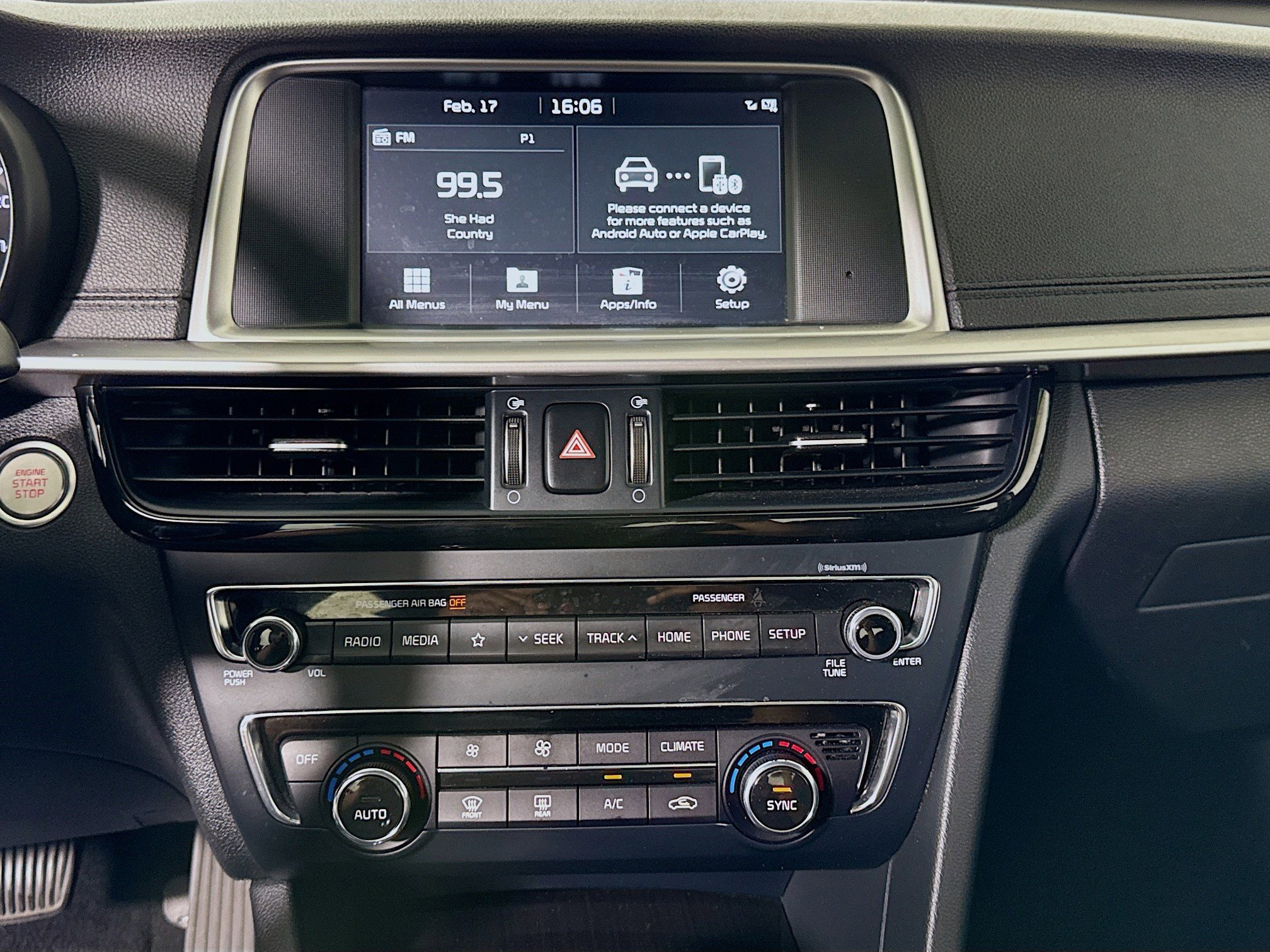 Used 2019 Kia Optima EX image 18