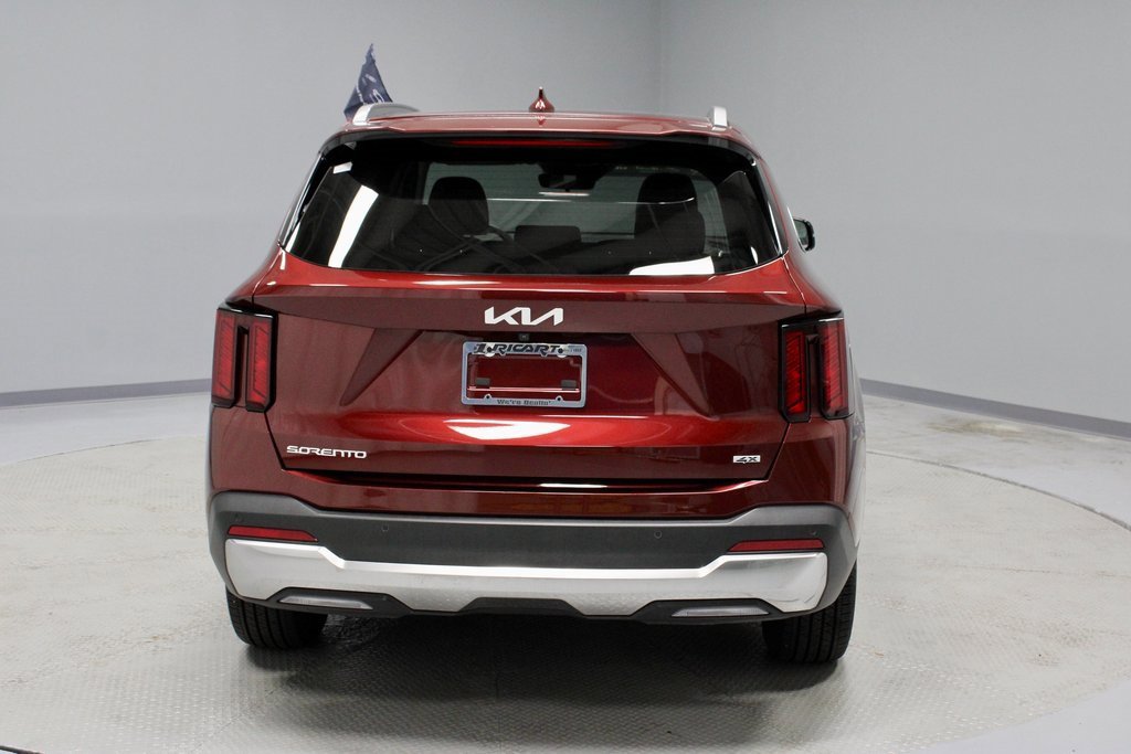 Used 2025 Kia Sorento S w/ Panoramic Sunroof Package image 12