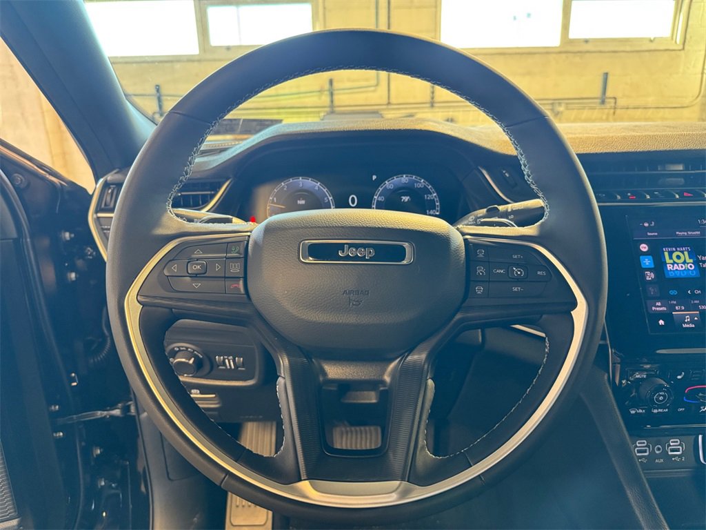 New 2025 Jeep Grand Cherokee Laredo X w/ Luxury Tech Group I image 15