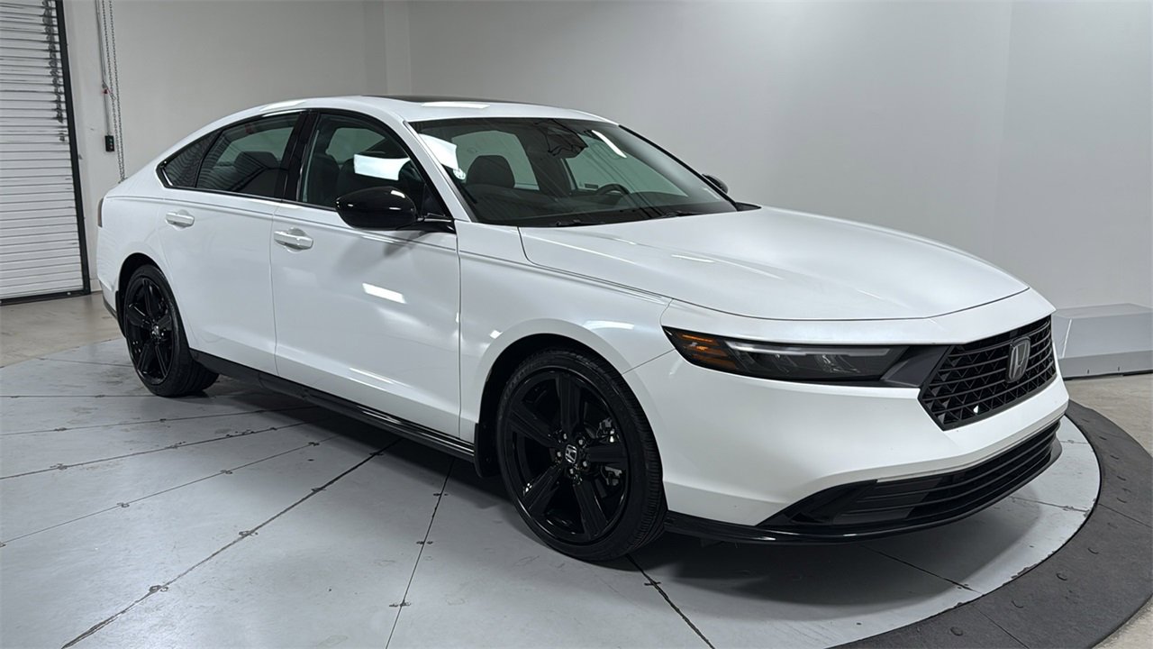 Used 2024 Honda Accord Sport image 3