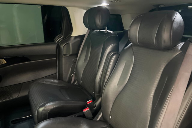 Used 2025 Kia Carnival SX Prestige FWD image 19