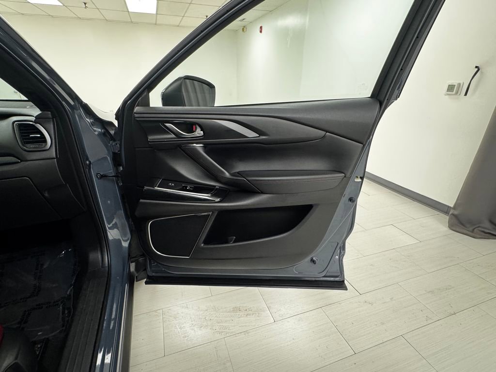 Used 2021 MAZDA CX-9 Carbon Edition image 13