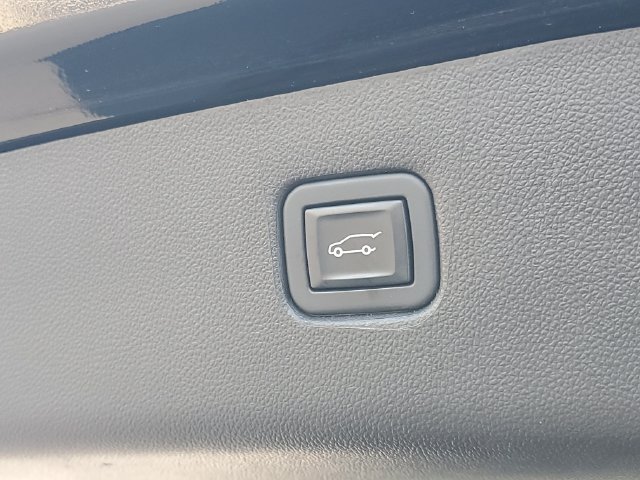 Certified 2023 Chevrolet Blazer RS AWD/4WD image 9