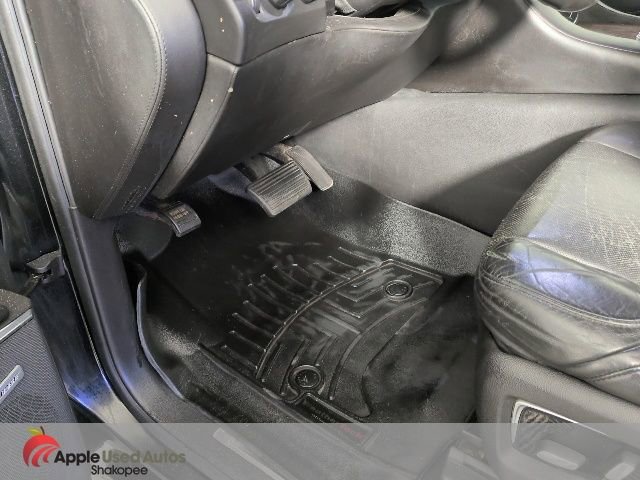 Used 2015 Cadillac Escalade Luxury image 14