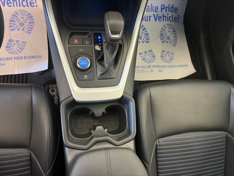 Used 2020 Toyota RAV4 XSE w/ All Weather Liner Package AWD/4WD image 33