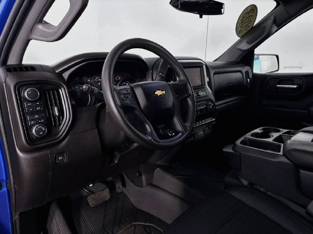 Used 2023 Chevrolet Silverado 1500 Custom AWD/4WD image 9