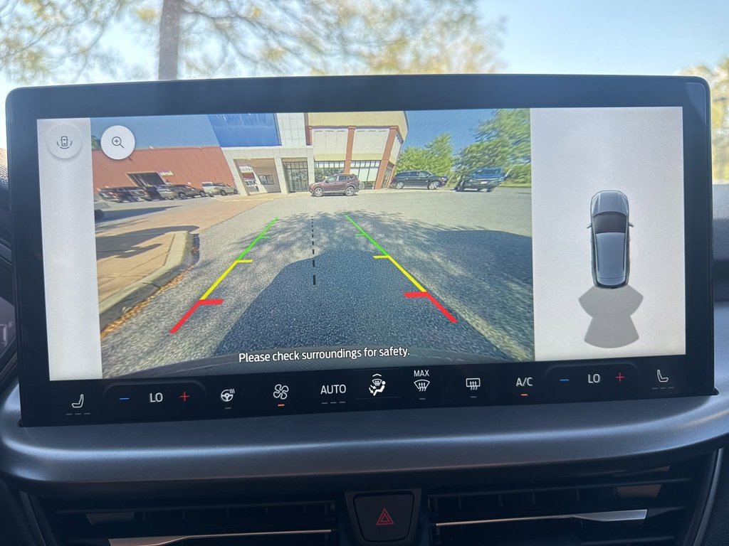 New 2024 Ford Escape SE image 36