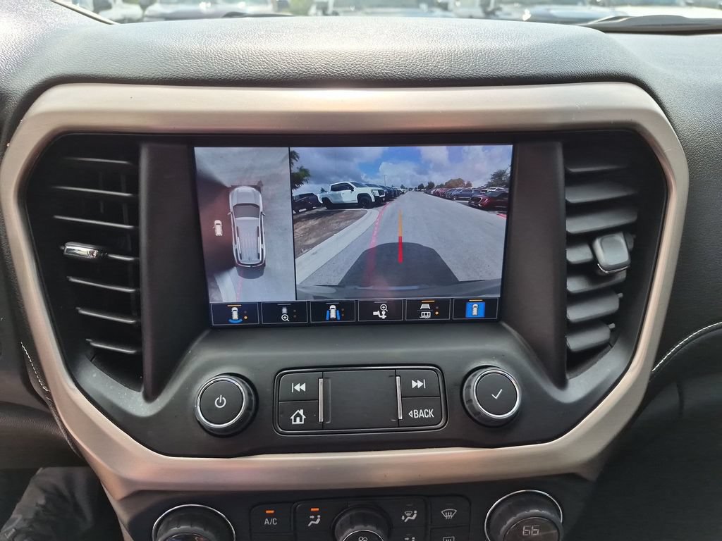 Used 2023 GMC Acadia Denali w/ Denali Ultimate Package FWD image 30