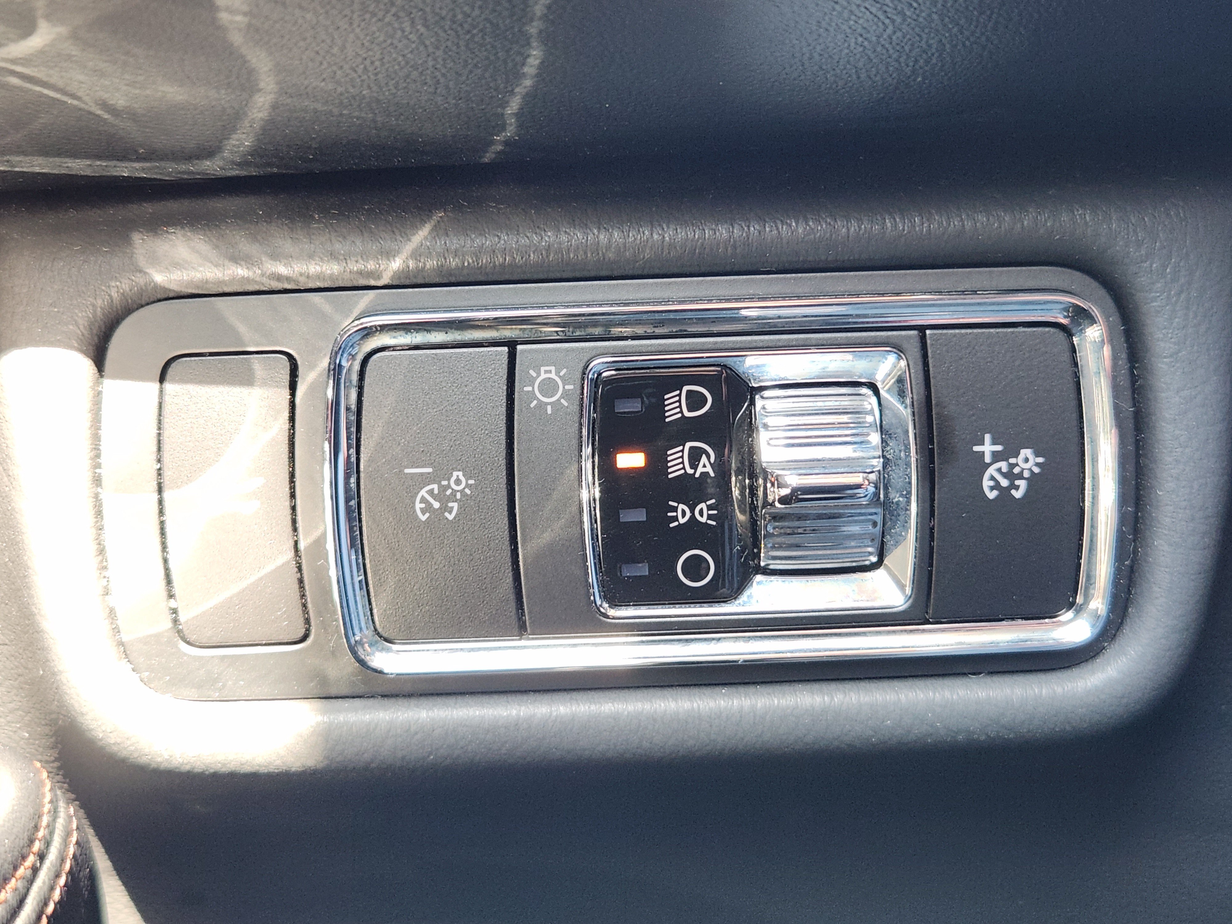 Used 2023 Lincoln Aviator Reserve w/ Equipment Group 201A RWD image 23