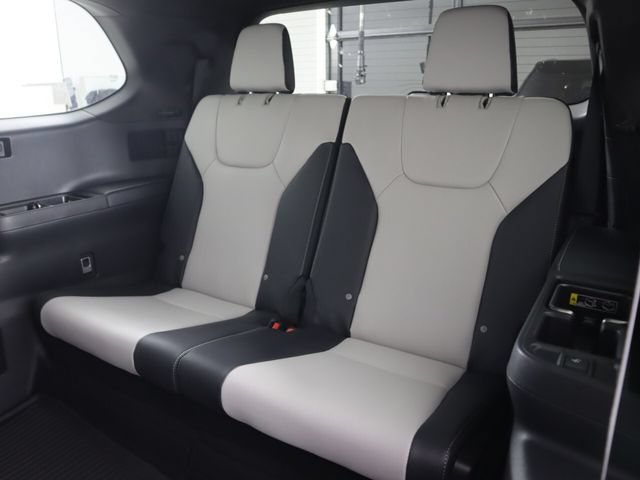 New 2026 Lexus TX 500h AWD w/ Technology Package image 23