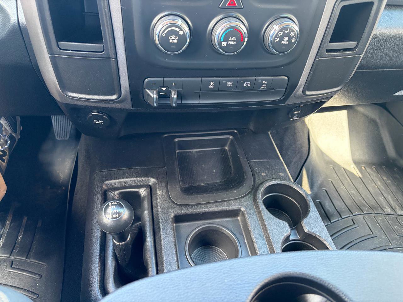 Used 2016 RAM 2500 Tradesman w/ Chrome Appearance Group image 33