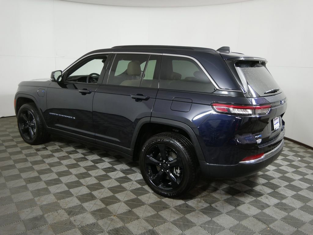Used 2024 Jeep Grand Cherokee Limited 4xe w/ Luxury Tech Group II image 6