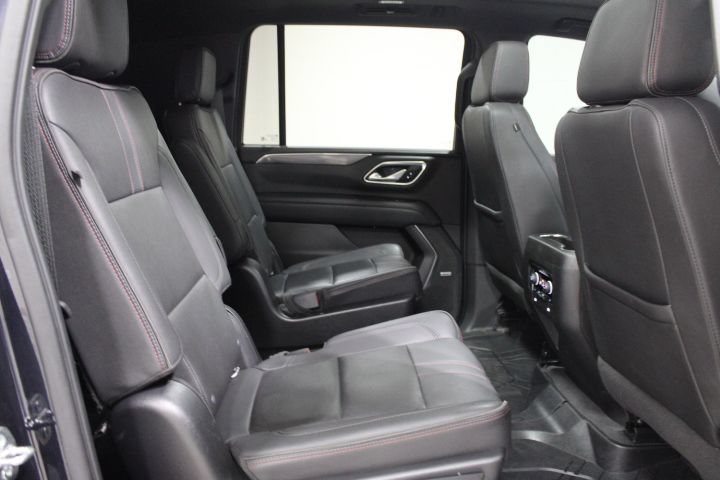Used 2022 Chevrolet Suburban RST w/ Luxury Package AWD/4WD image 30