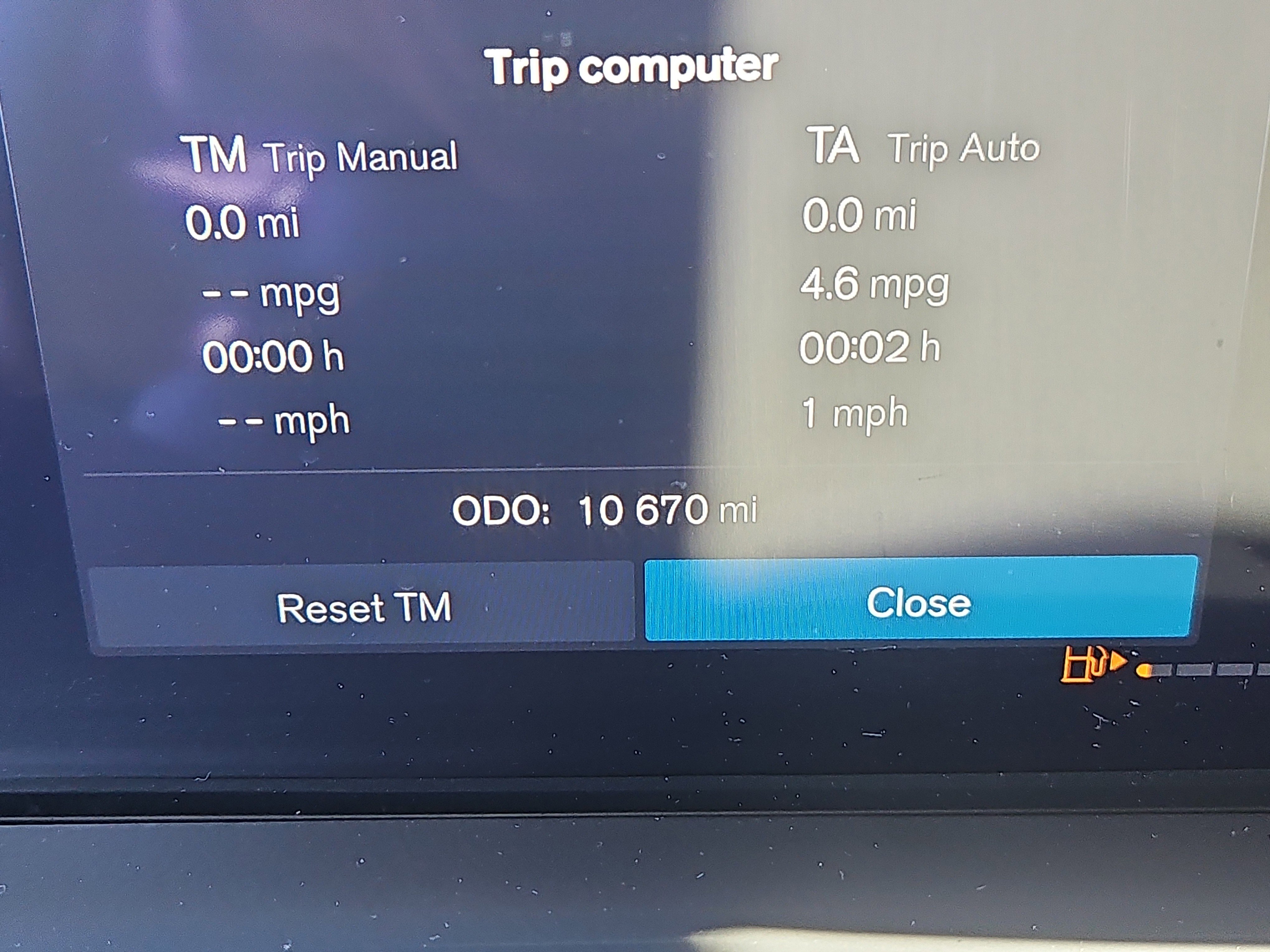Used 2025 Volvo XC60 B5 Core AWD/4WD image 6