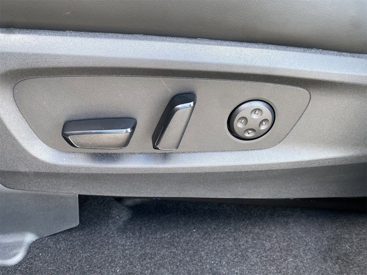 New 2026 INFINITI QX60 Sport w/ Dark Cargo Package image 25