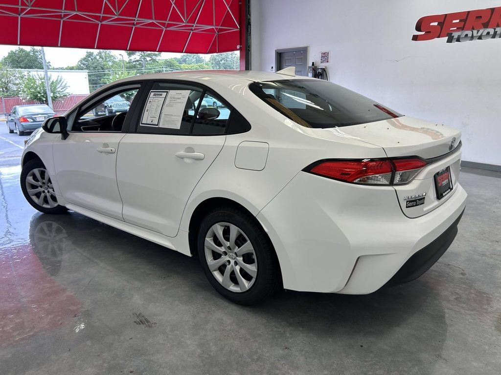 Certified 2025 Toyota Corolla LE FWD image 6