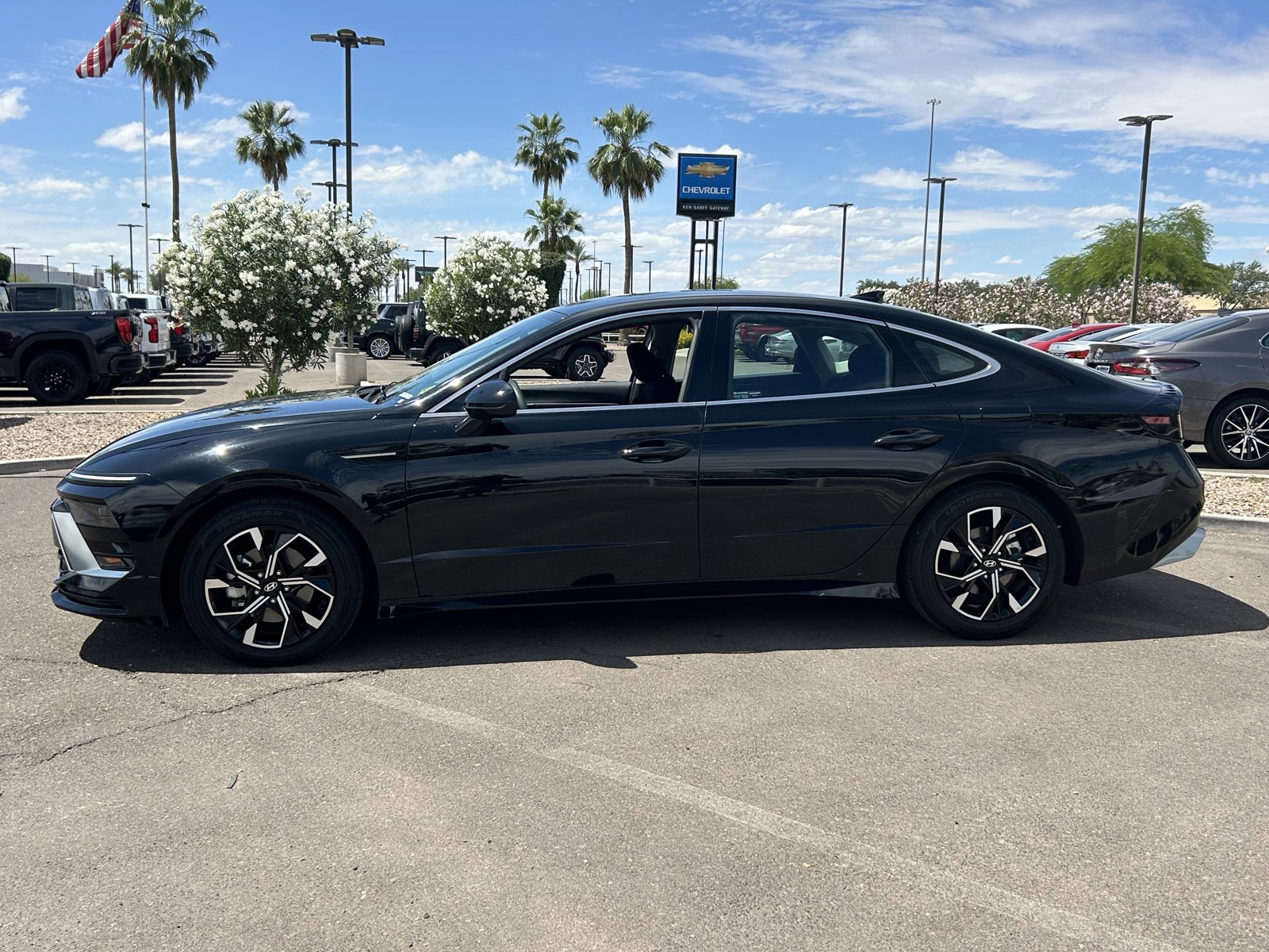 Used 2024 Hyundai Sonata SEL image 2