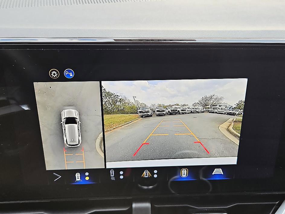 New 2026 Chevrolet Equinox LT image 18