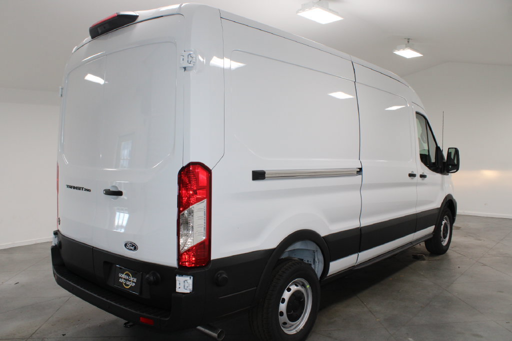 New 2026 Ford Transit 250 148 Medium Roof w/ Load Area Protection Package RWD image 8