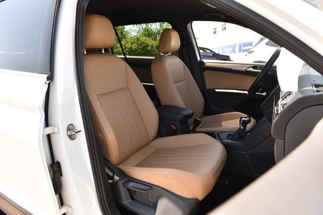 Used 2023 Volkswagen Tiguan SE FWD image 19