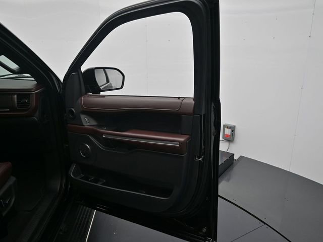 Used 2023 Ford Expedition Max Limited image 30