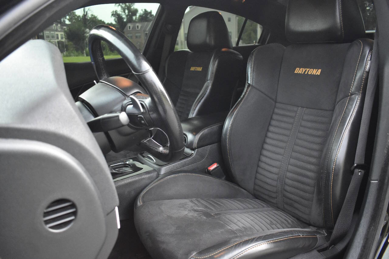 Used 2018 Dodge Charger R/T image 13